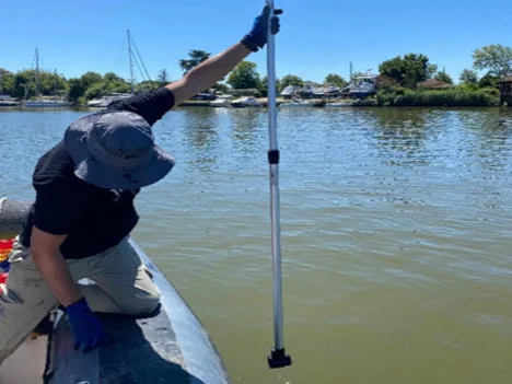 Misure della velocità del flusso tramite flussimetro per la caratterizzazione idrodinamica e calibrazione del modello numerico