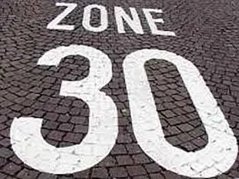 I centri urbani a 30 km orari