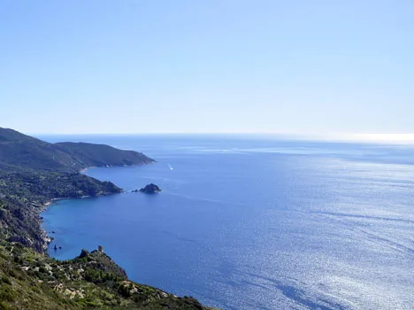 Annuario dati ambientali 2022: acque marino costiere