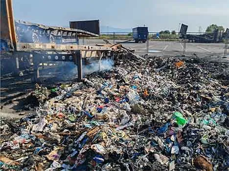 Incendio presso l’Interporto Vespucci di Guasticce (LI): sopralluoghi di ARPAT