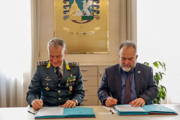 Firma del protocollo ARPAT - Guardia di Finanza